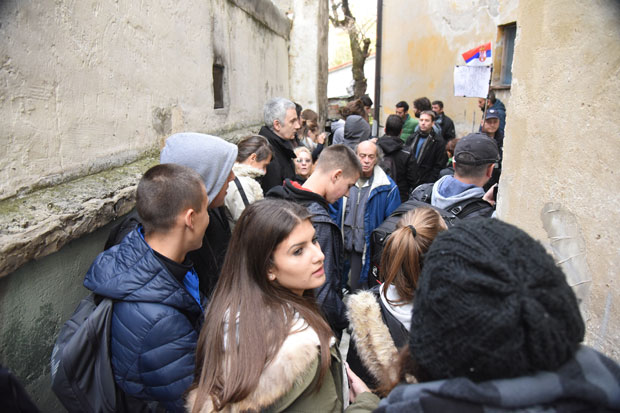 СПРЕЧЕНО ИСЕЉЕЊЕ: Коцићи засада не иду из стана